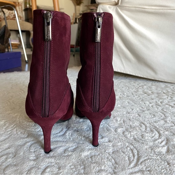 Stuart Weitzman Kitten Heel Suede Boot - Picture 6 of 8